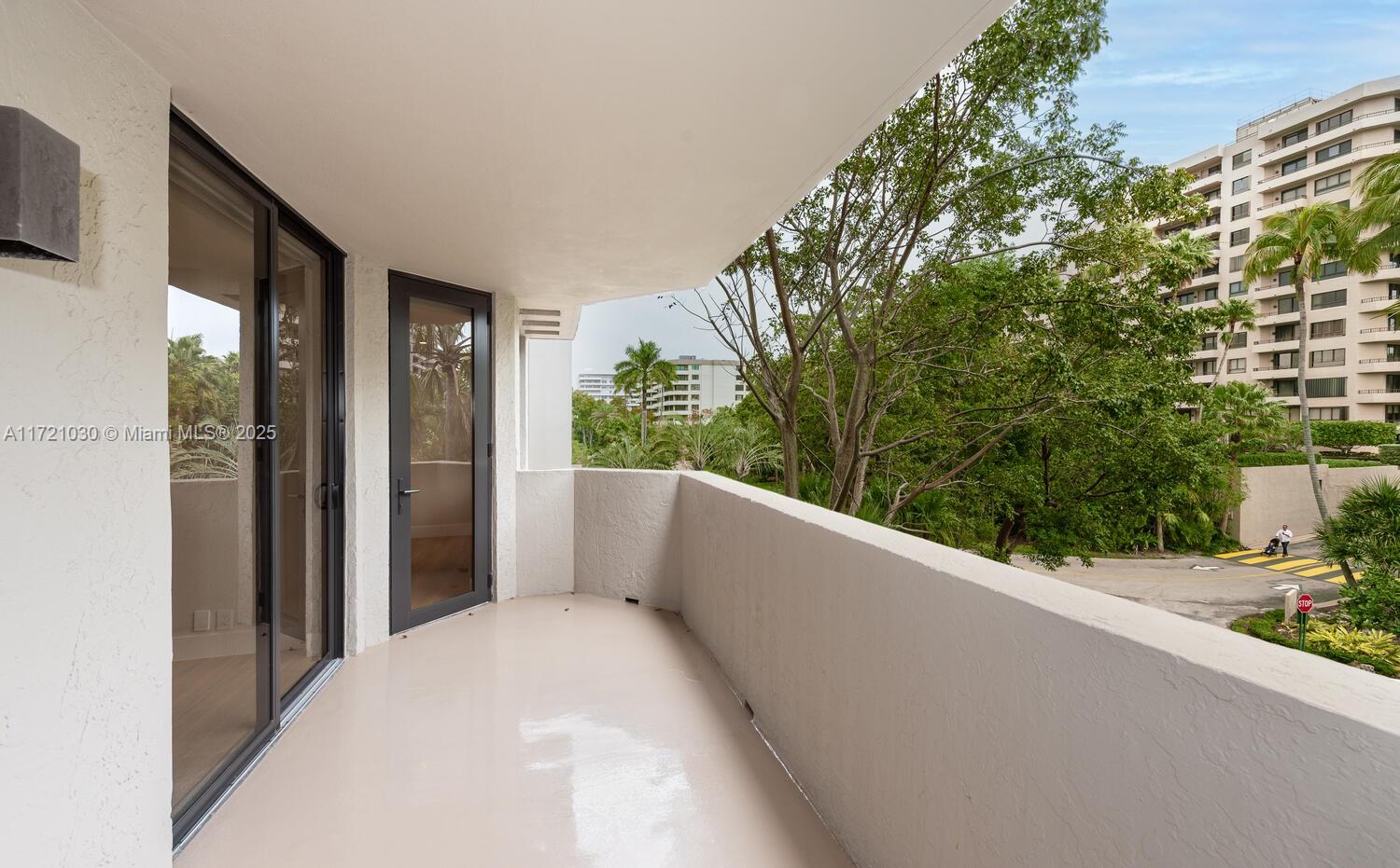 161 Crandon Blvd # 214