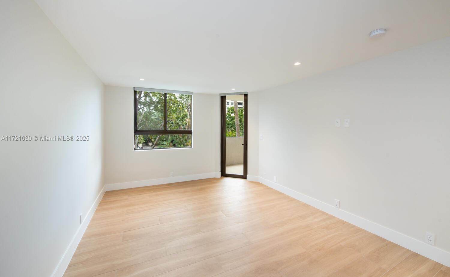161 Crandon Blvd # 214