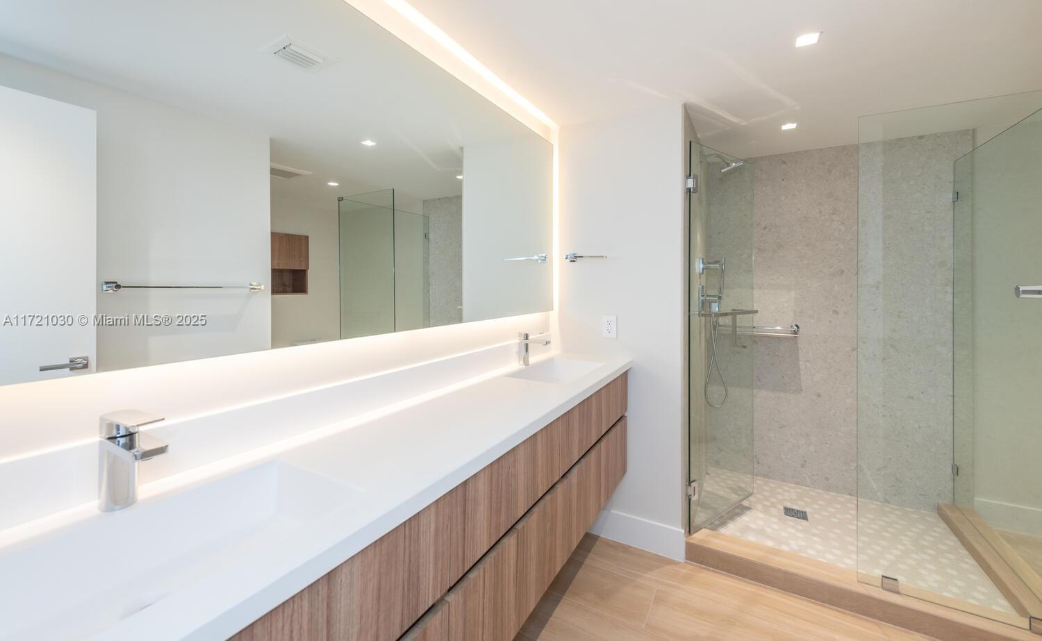 161 Crandon Blvd # 214