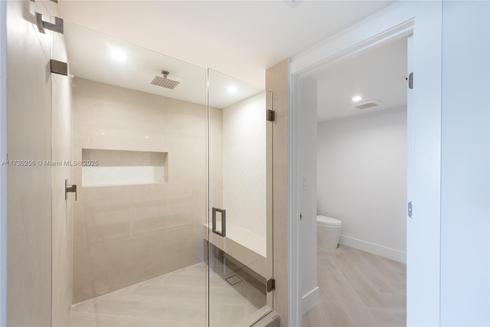 181 Crandon Blvd # 305