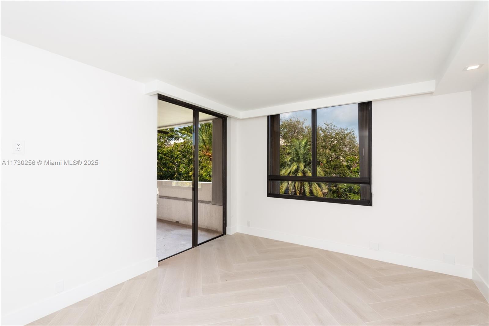 181 Crandon Blvd # 305