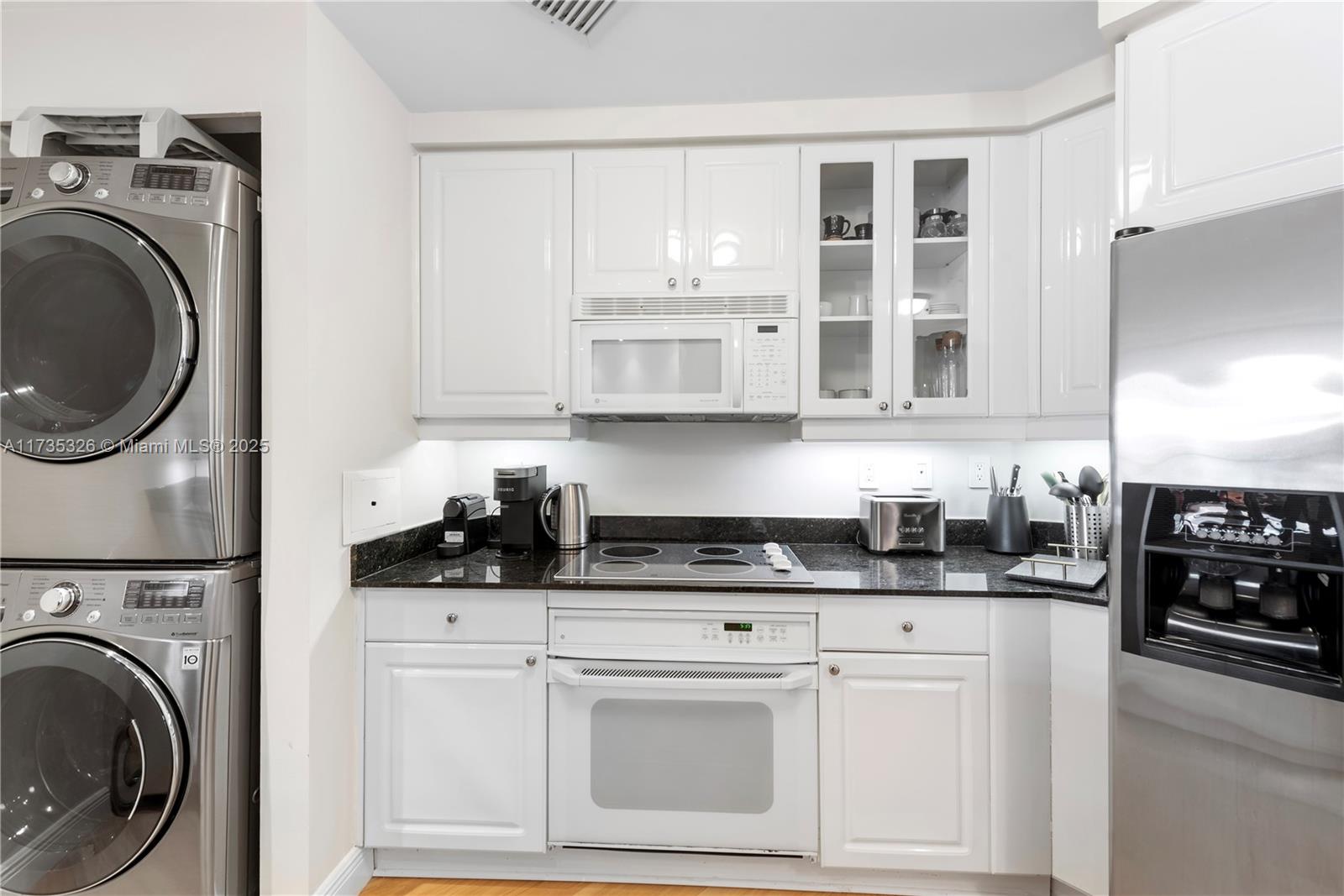705 Crandon Blvd # 405