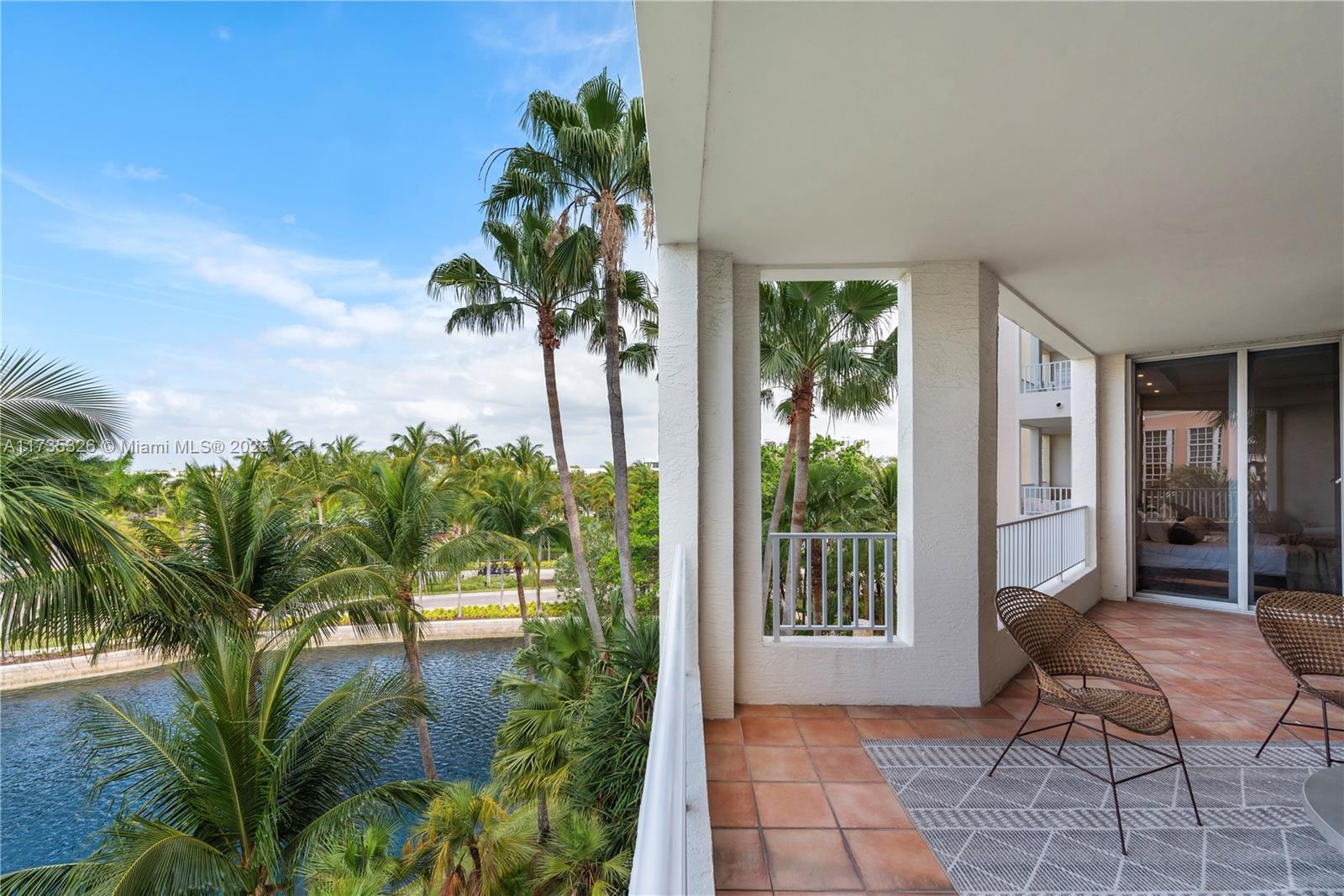 705 Crandon Blvd # 405