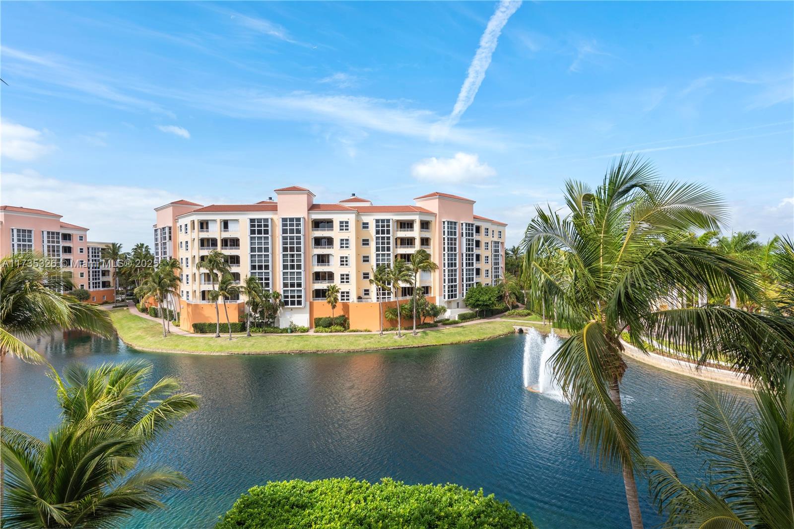 705 Crandon Blvd # 405
