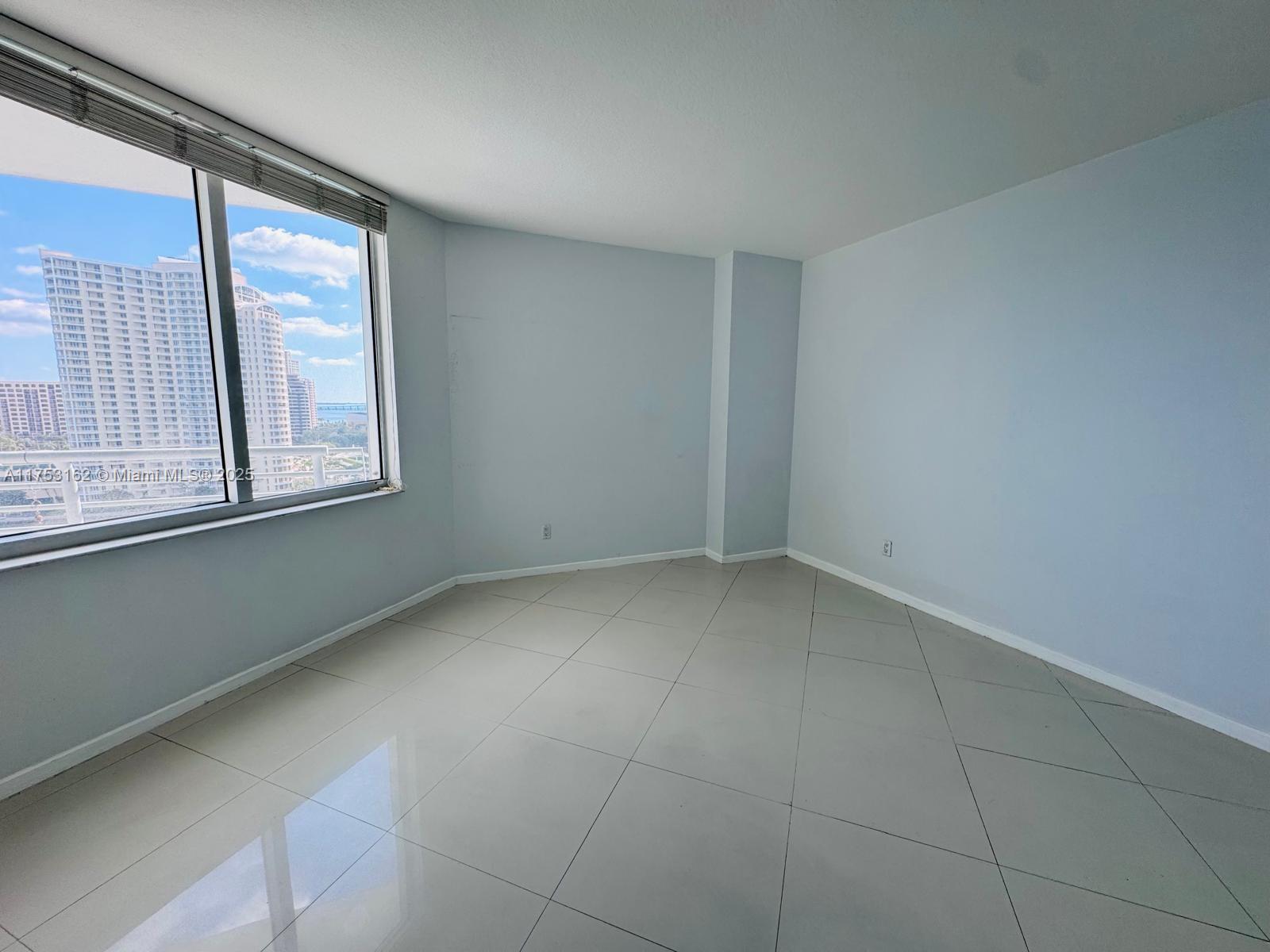 335 S Biscayne Blvd # 1501