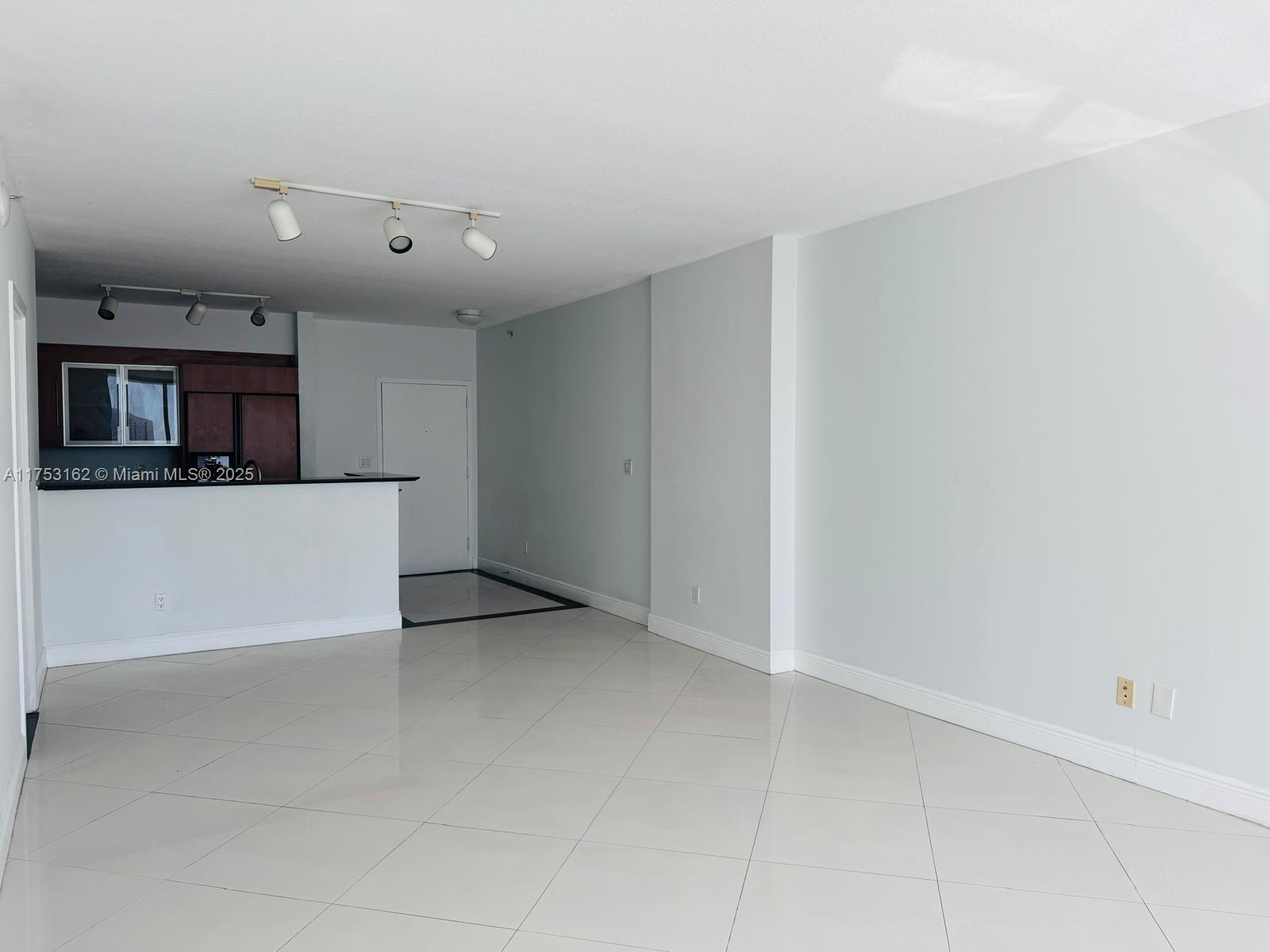 335 S Biscayne Blvd # 1501