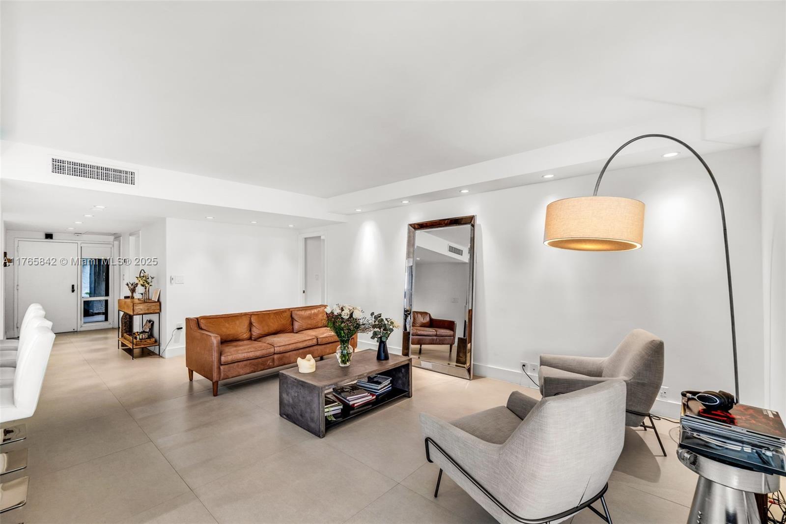161 Crandon Blvd # 113