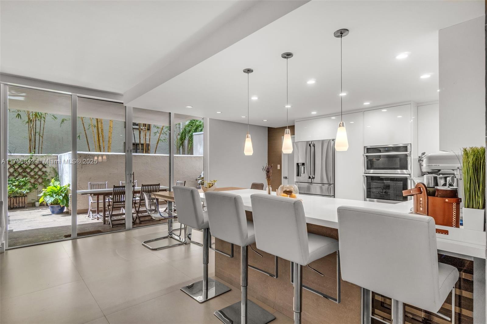 161 Crandon Blvd # 113