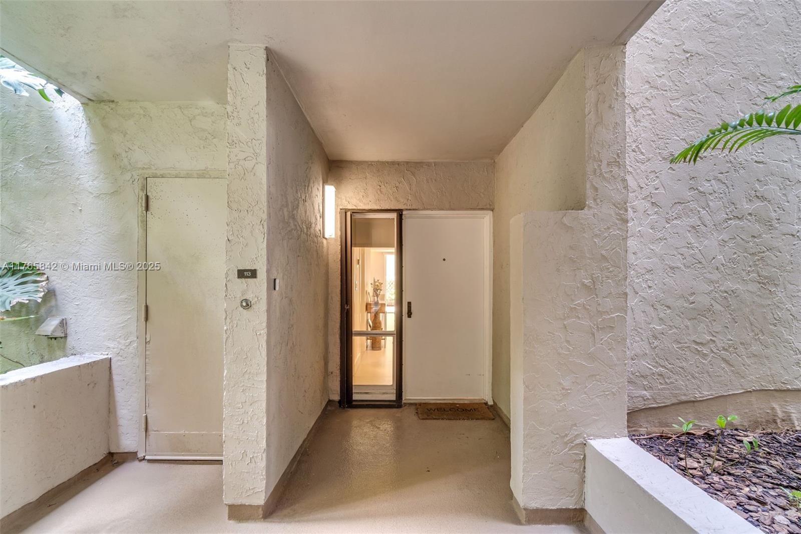 161 Crandon Blvd # 113