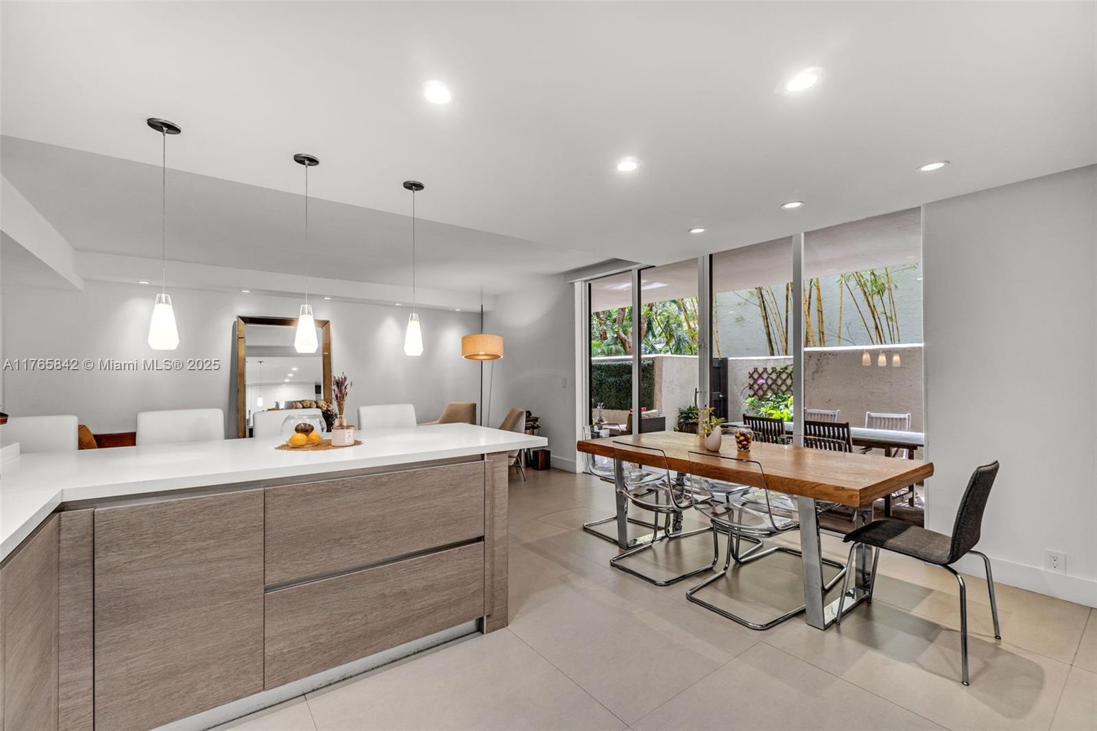 161 Crandon Blvd # 113