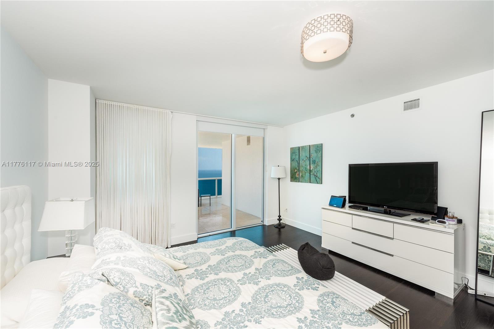 2711 S Ocean Dr # 3202