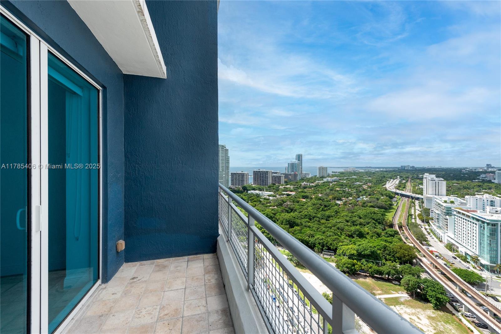 60 SW 13th St # 2609