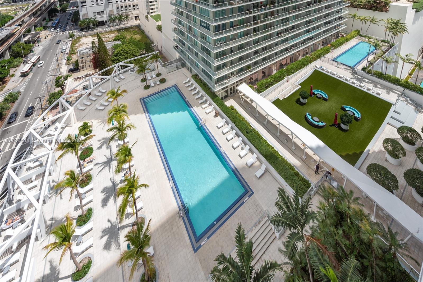 79 SW 12th St Unit: 2011-S