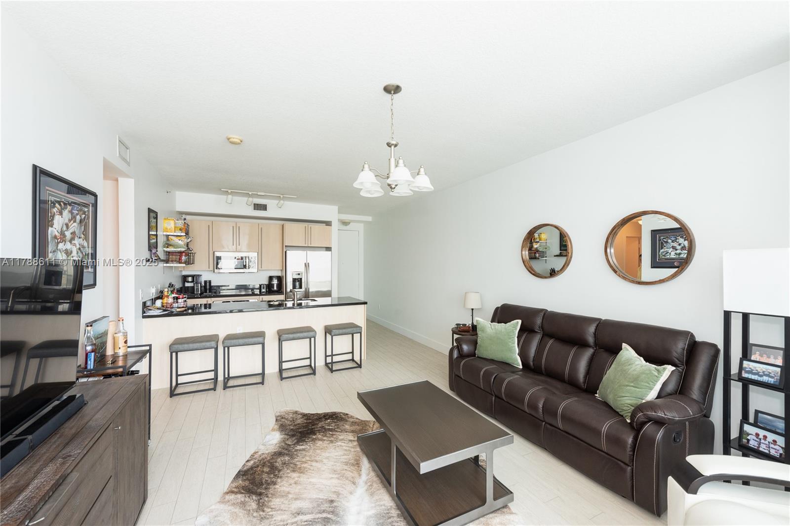 79 SW 12th St Unit: 2011-S