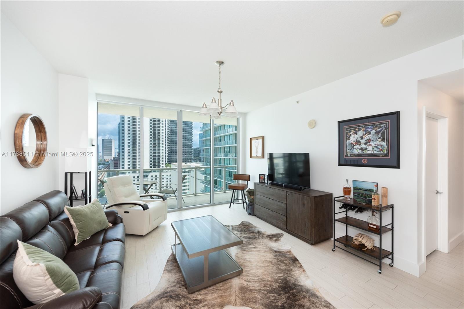 79 SW 12th St Unit: 2011-S