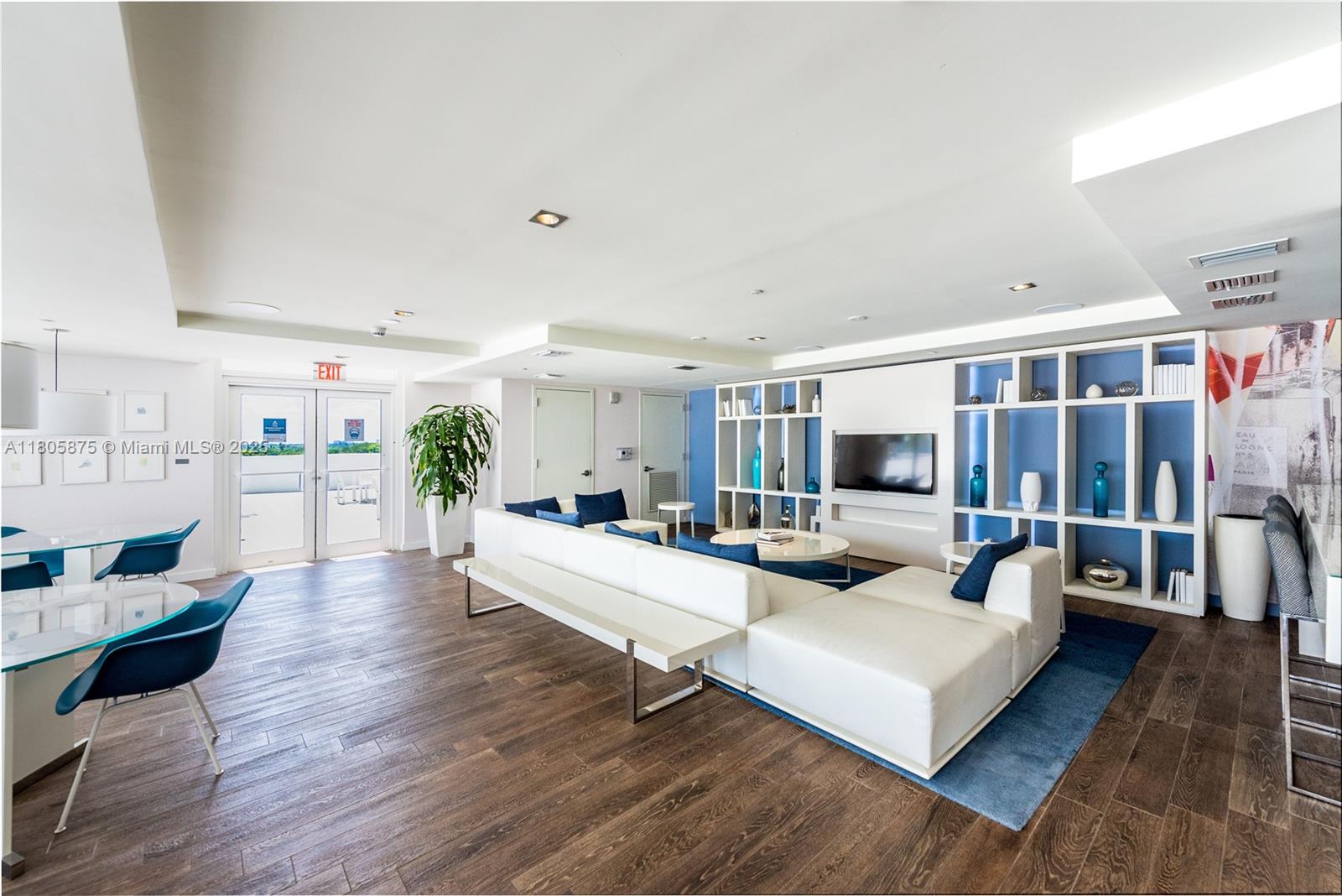 4250 Biscayne Blvd # 501