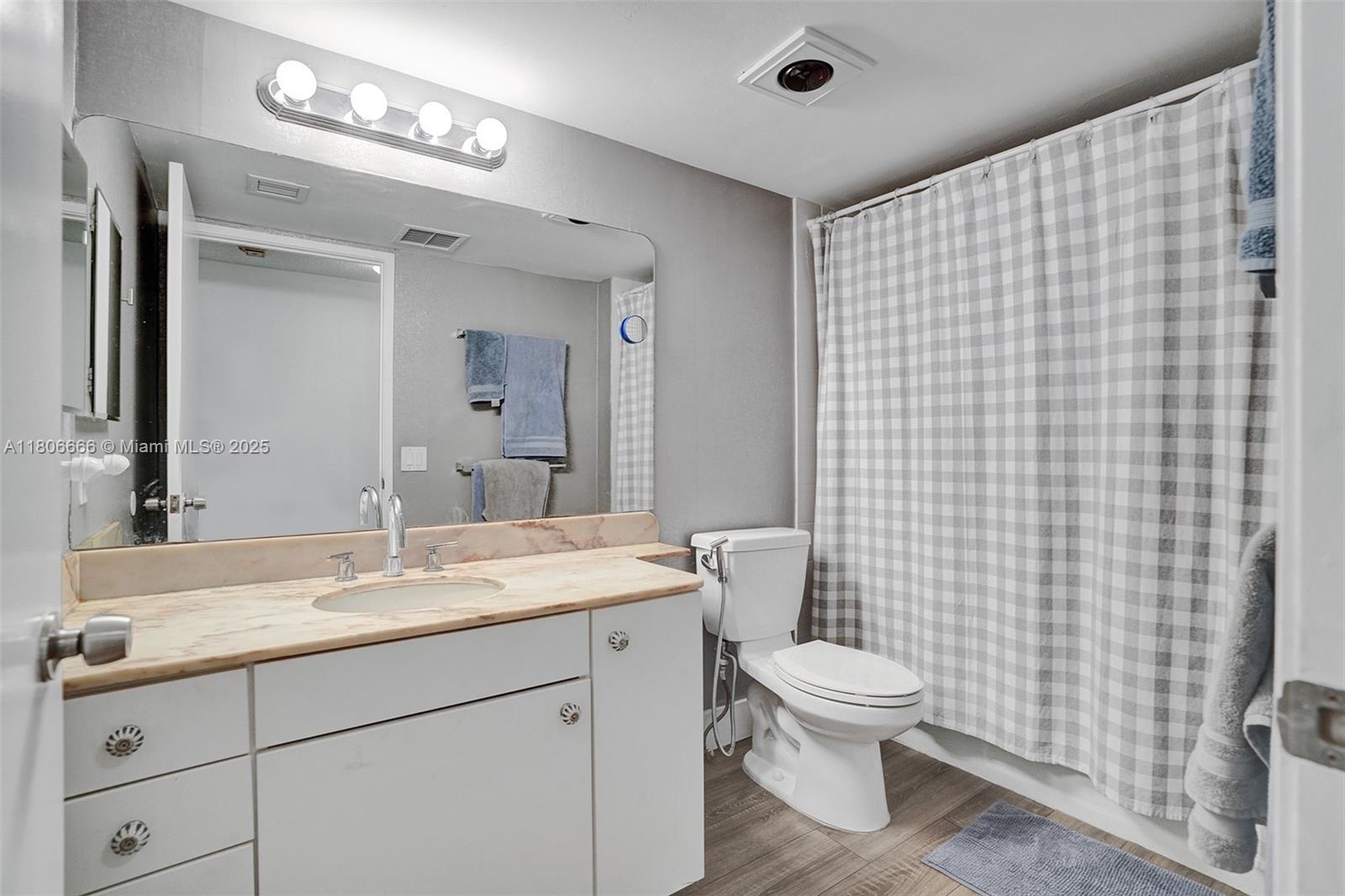 161 Crandon Blvd # 325