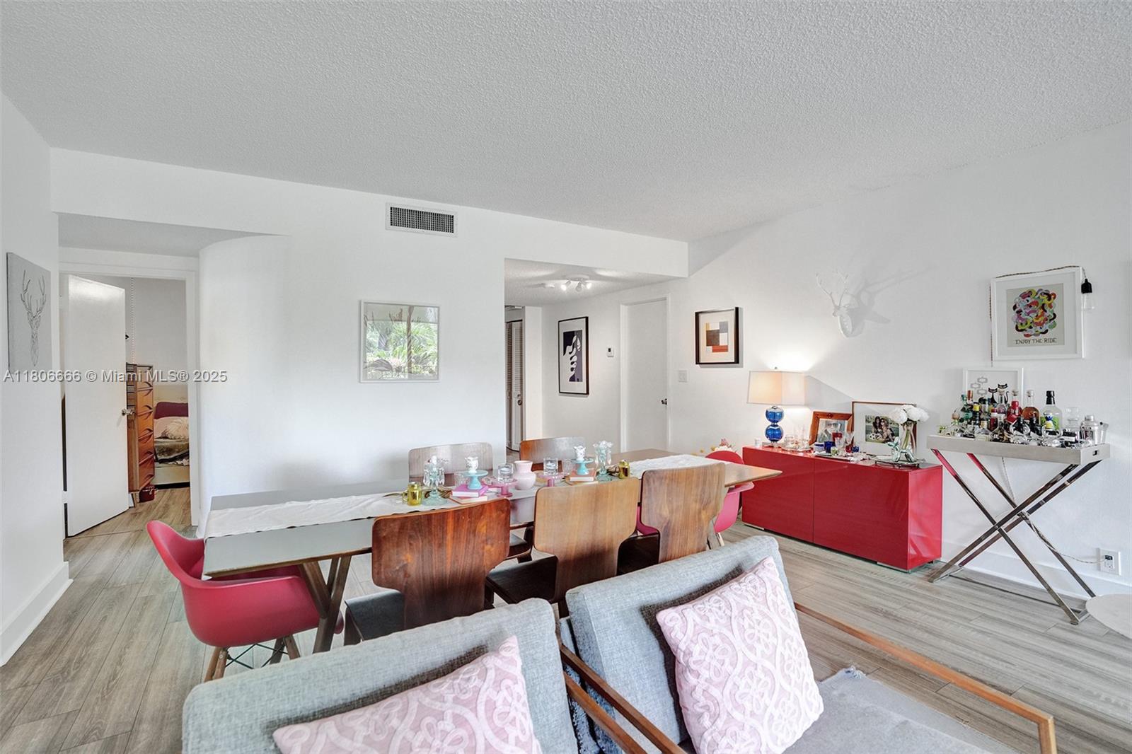 161 Crandon Blvd # 325