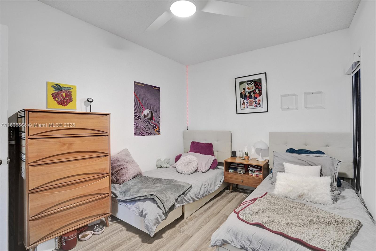 161 Crandon Blvd # 325