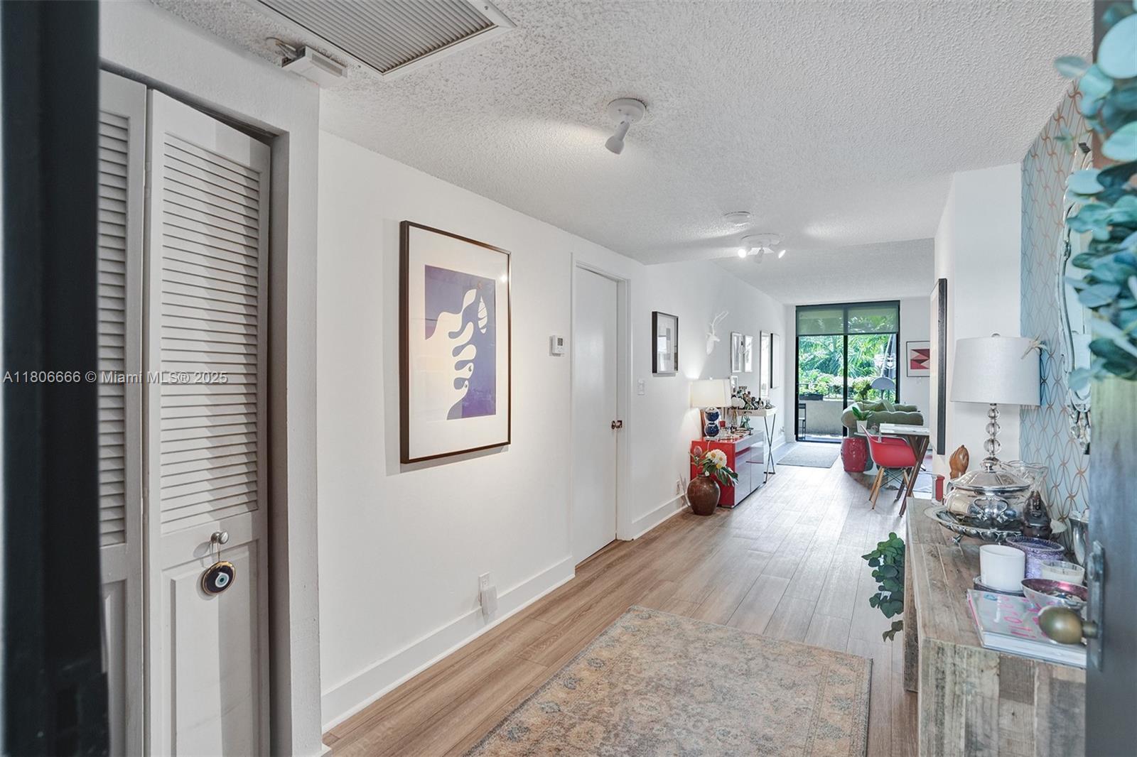 161 Crandon Blvd # 325