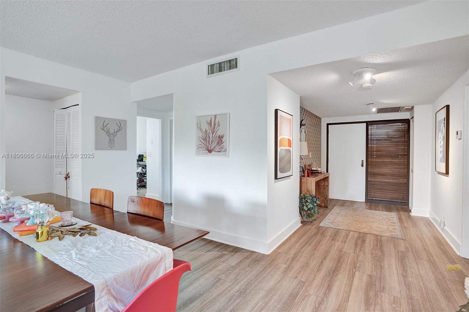 161 Crandon Blvd # 325