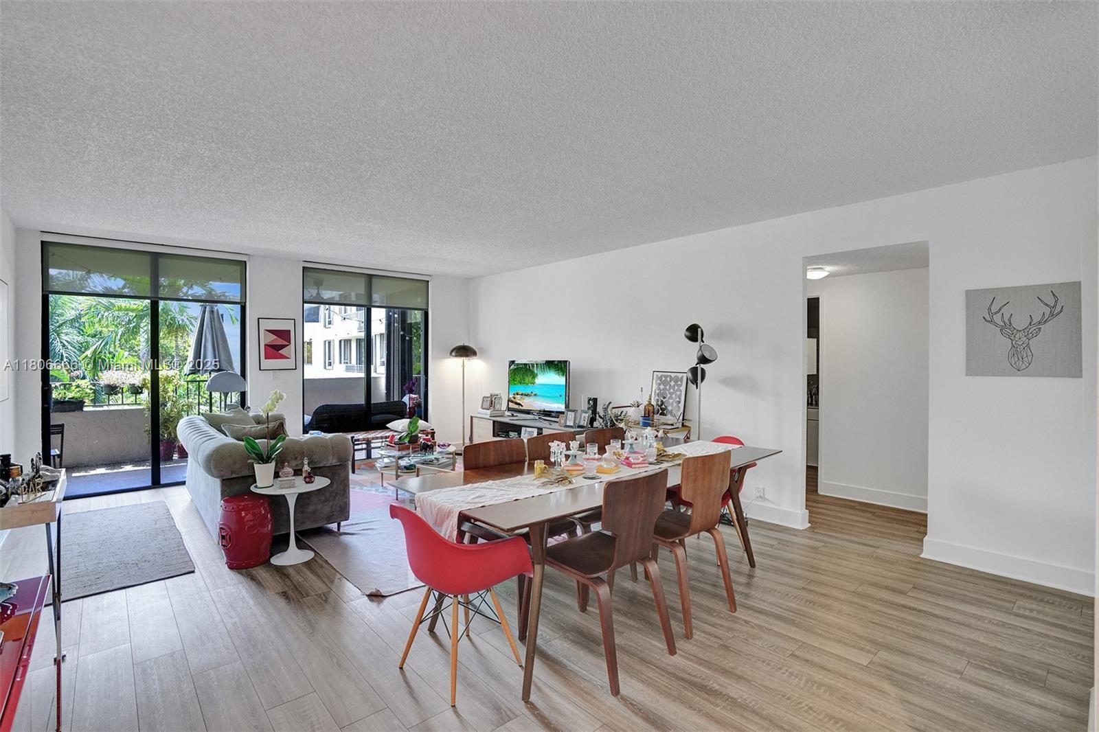 161 Crandon Blvd # 325