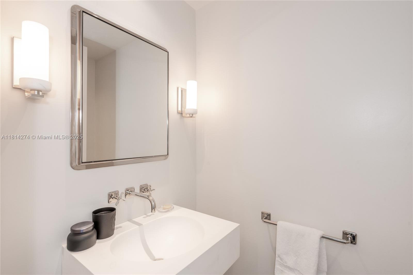 10295 Collins Ave # 2506