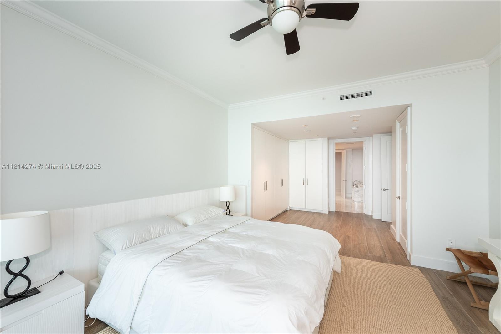 10295 Collins Ave # 2506