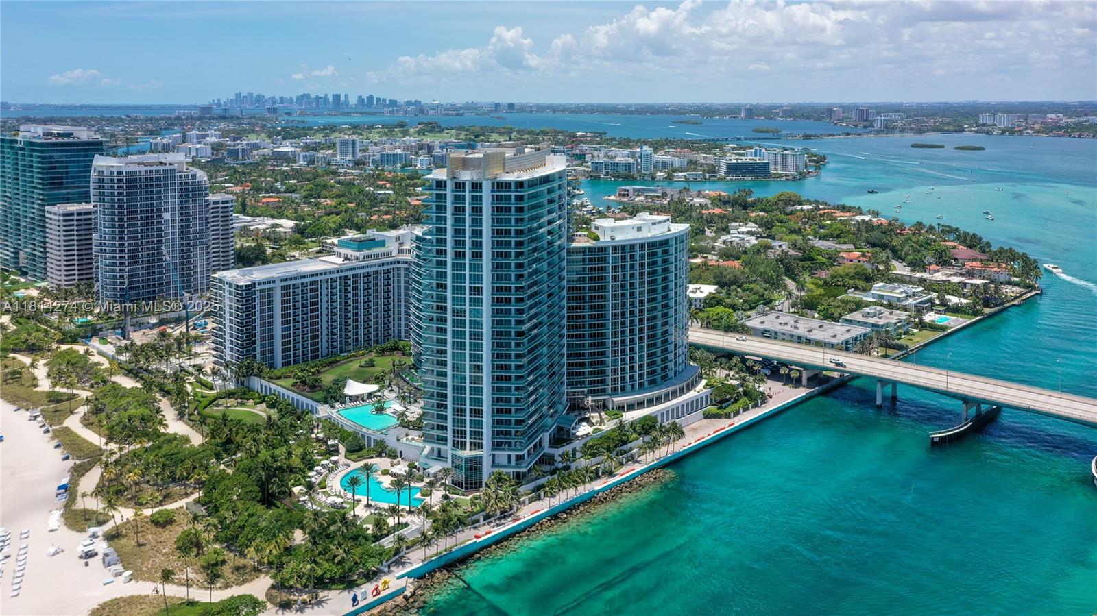 10295 Collins Ave # 2506
