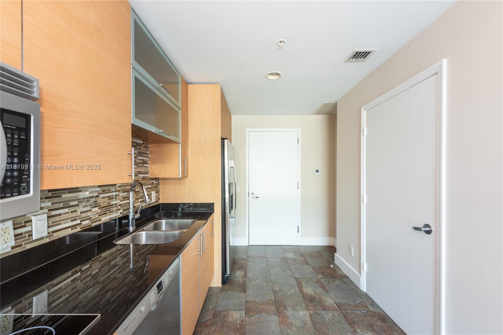 60 SW 13th St # 4808