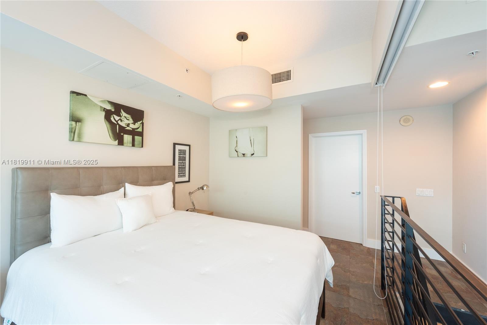 60 SW 13th St # 4808