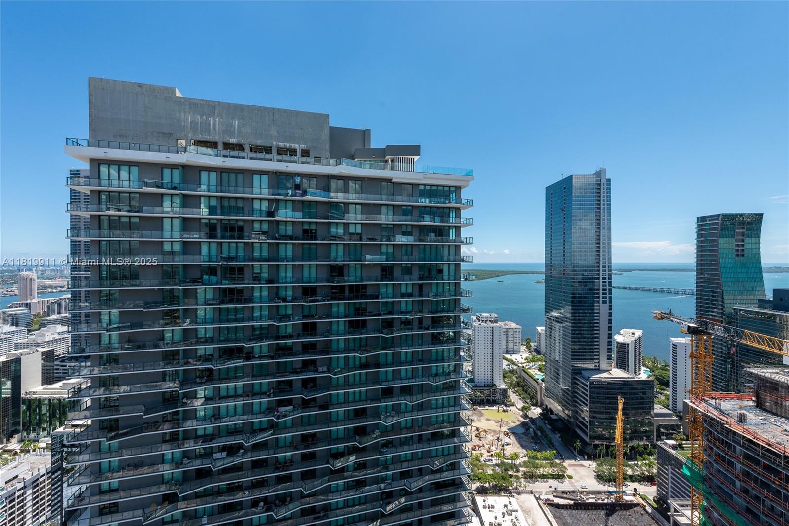 60 SW 13th St # 4808