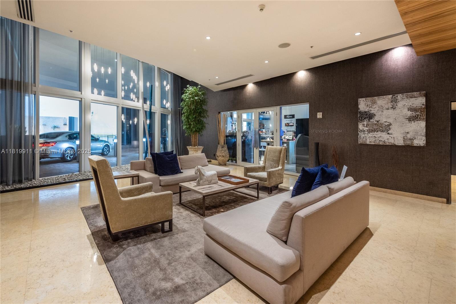 60 SW 13th St # 4808