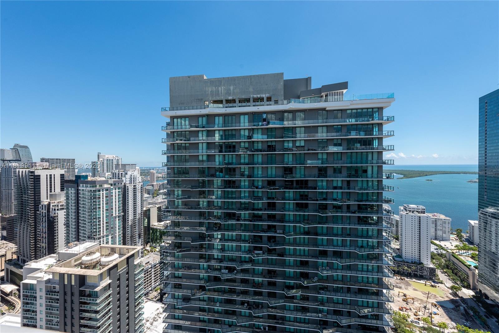 60 SW 13th St # 4808