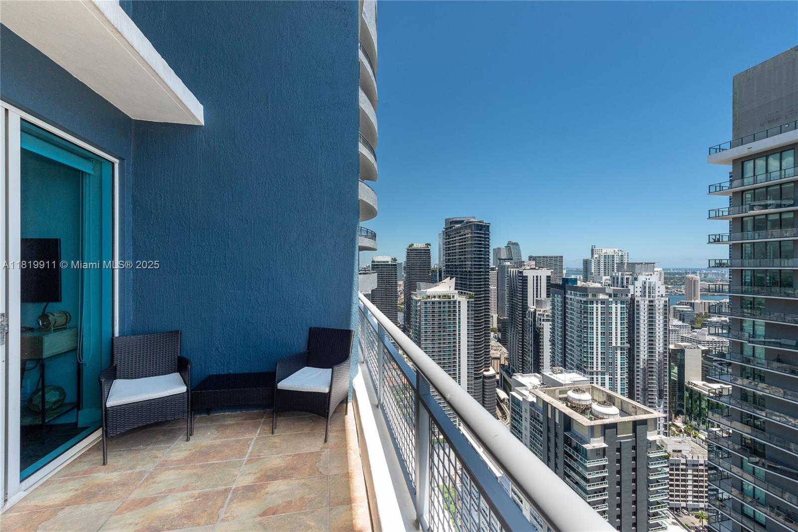 60 SW 13th St # 4808