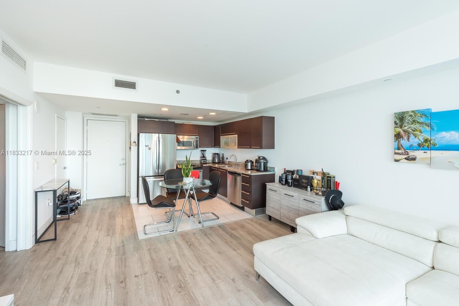 950 Brickell Bay Dr # 3409