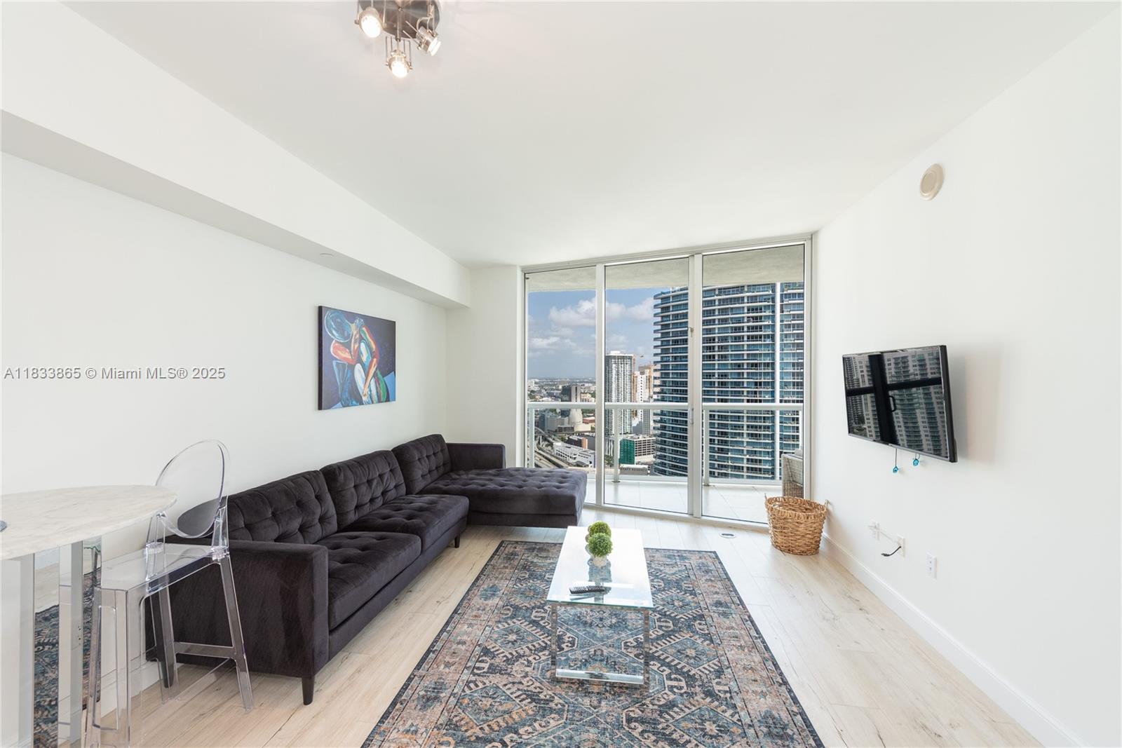 465 Brickell Ave # 4304
