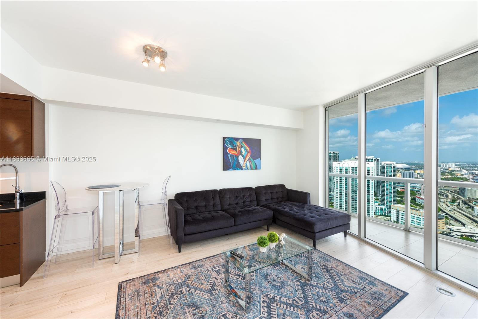 465 Brickell Ave # 4304