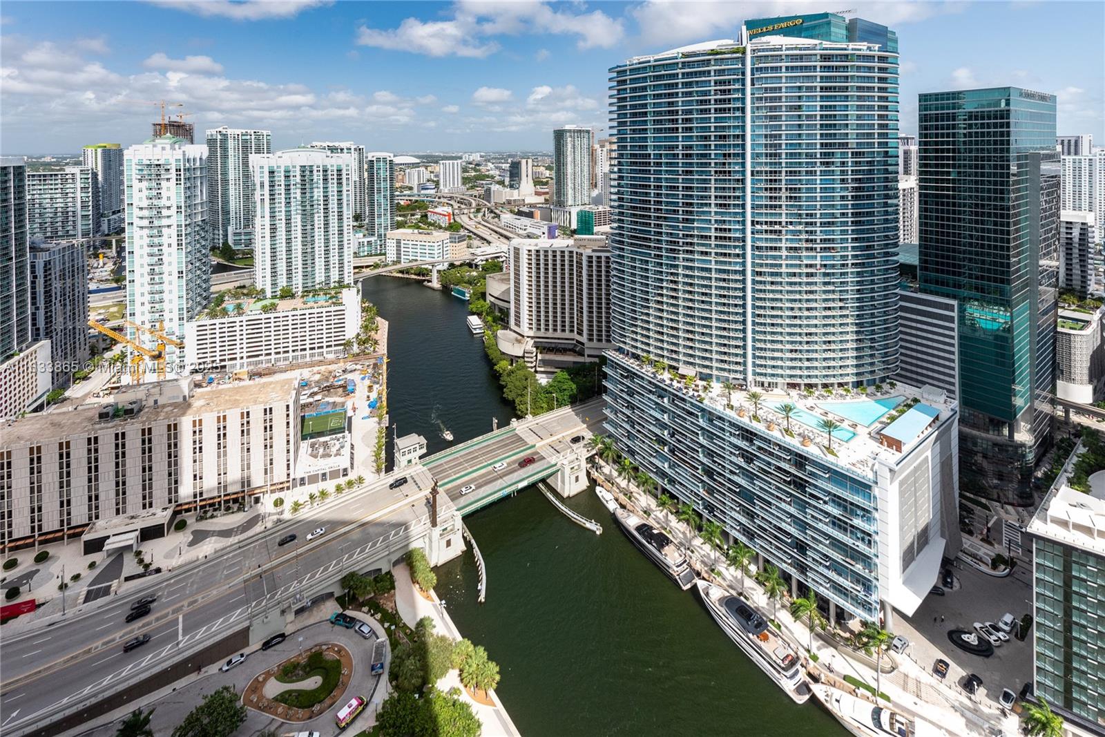 465 Brickell Ave # 4304