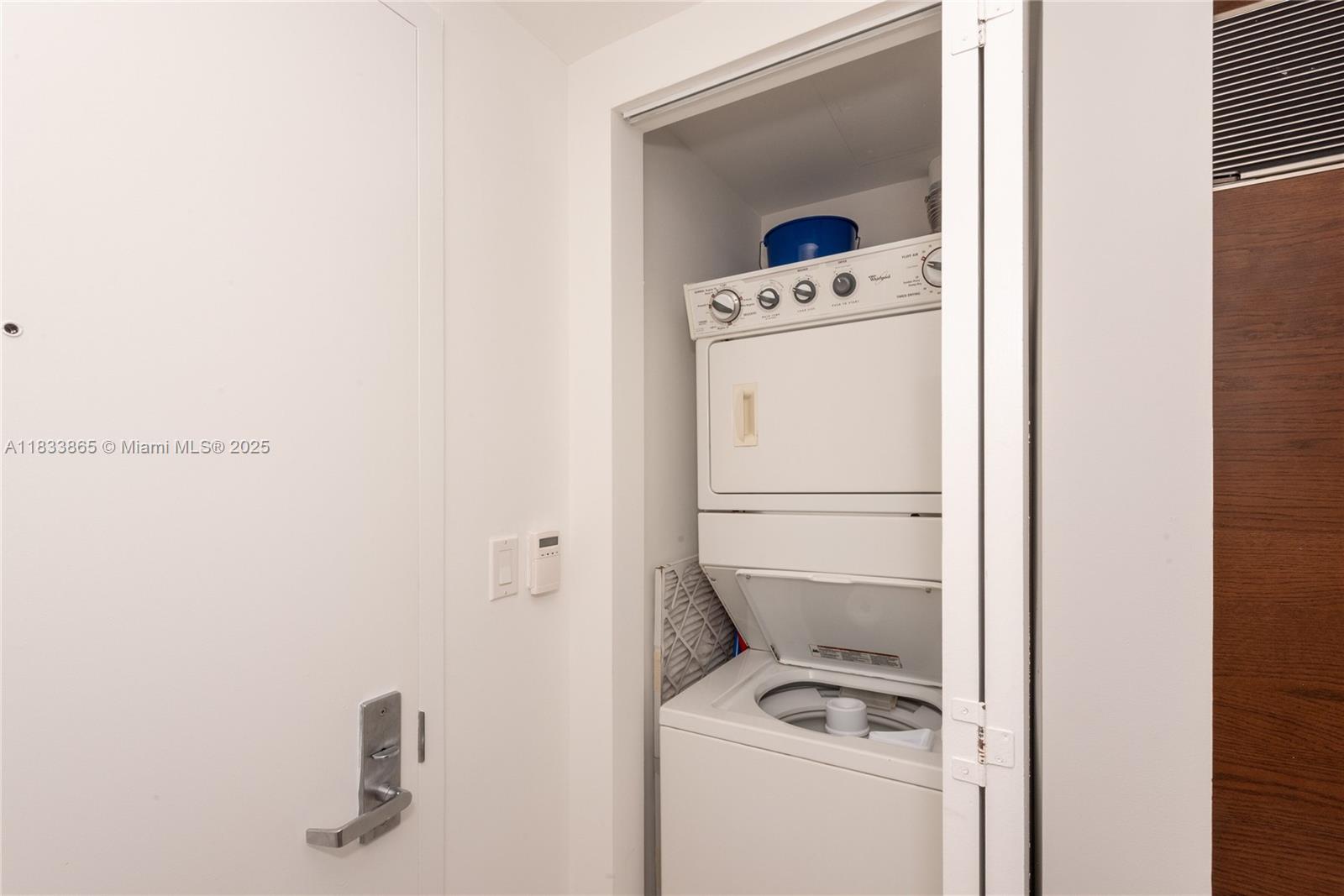 465 Brickell Ave # 4304