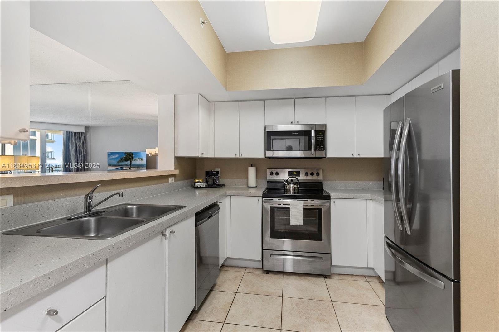 17375 Collins Ave # 1004