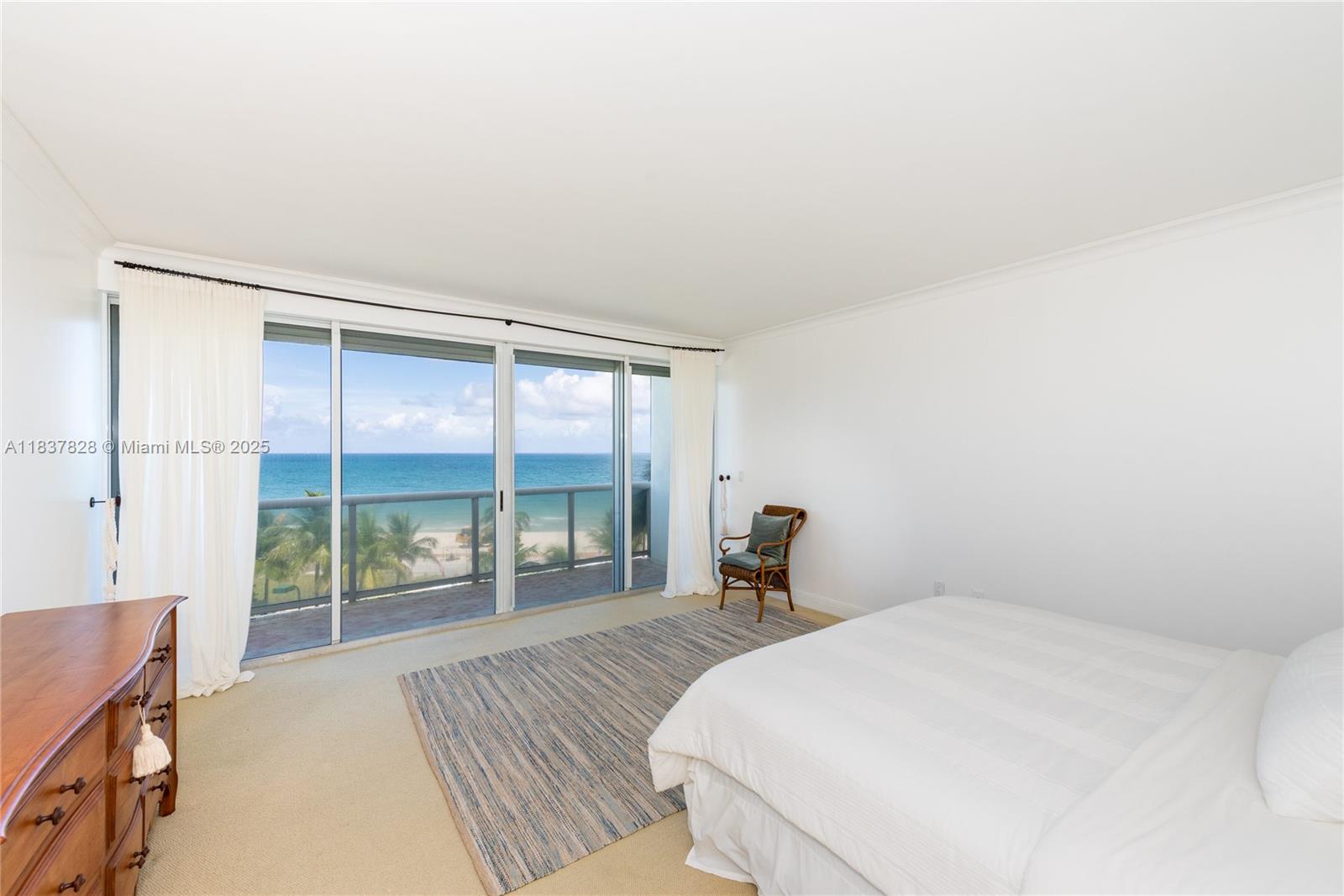 9601 Collins Ave # 505