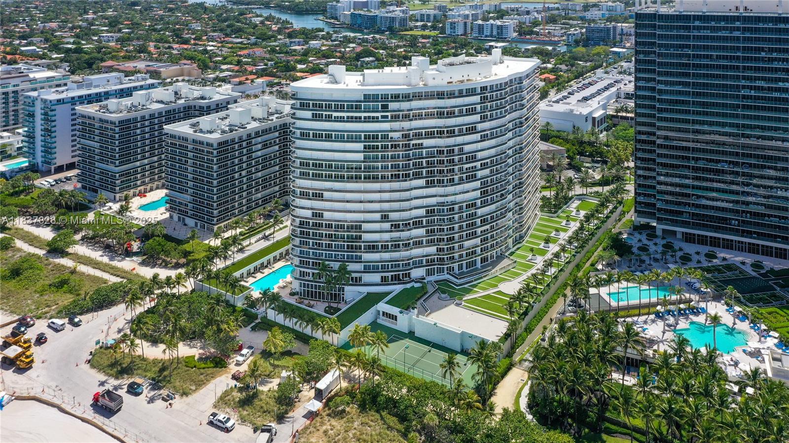 9601 Collins Ave # 505