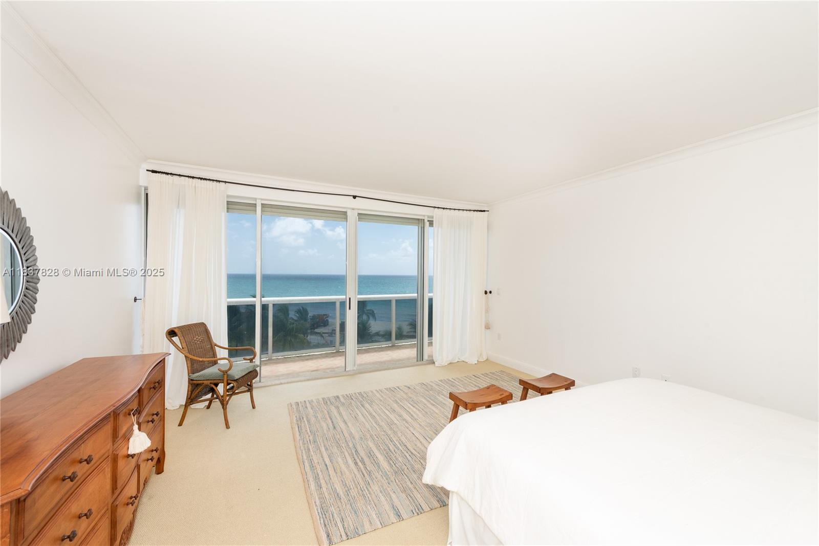9601 Collins Ave # 505
