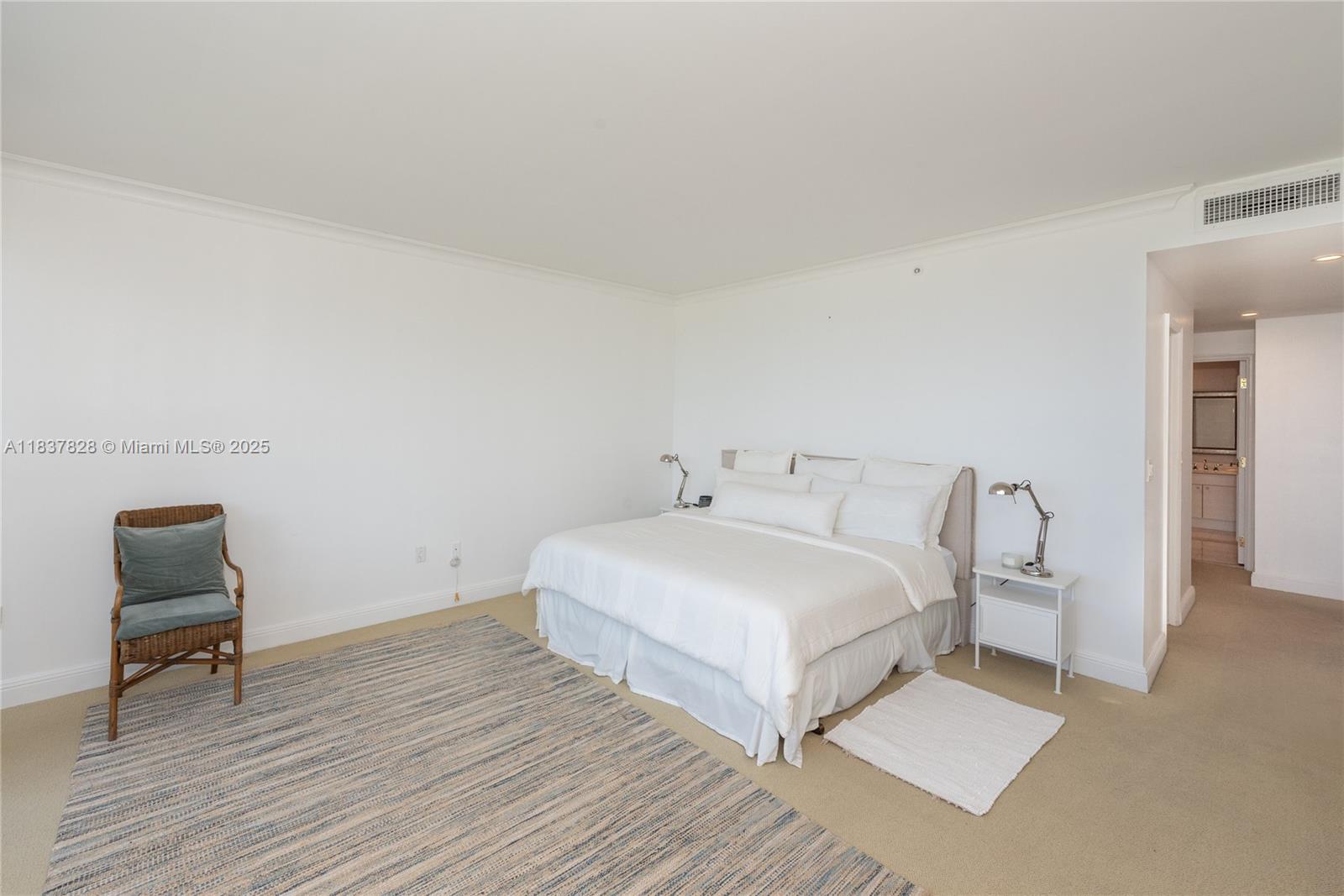 9601 Collins Ave # 505