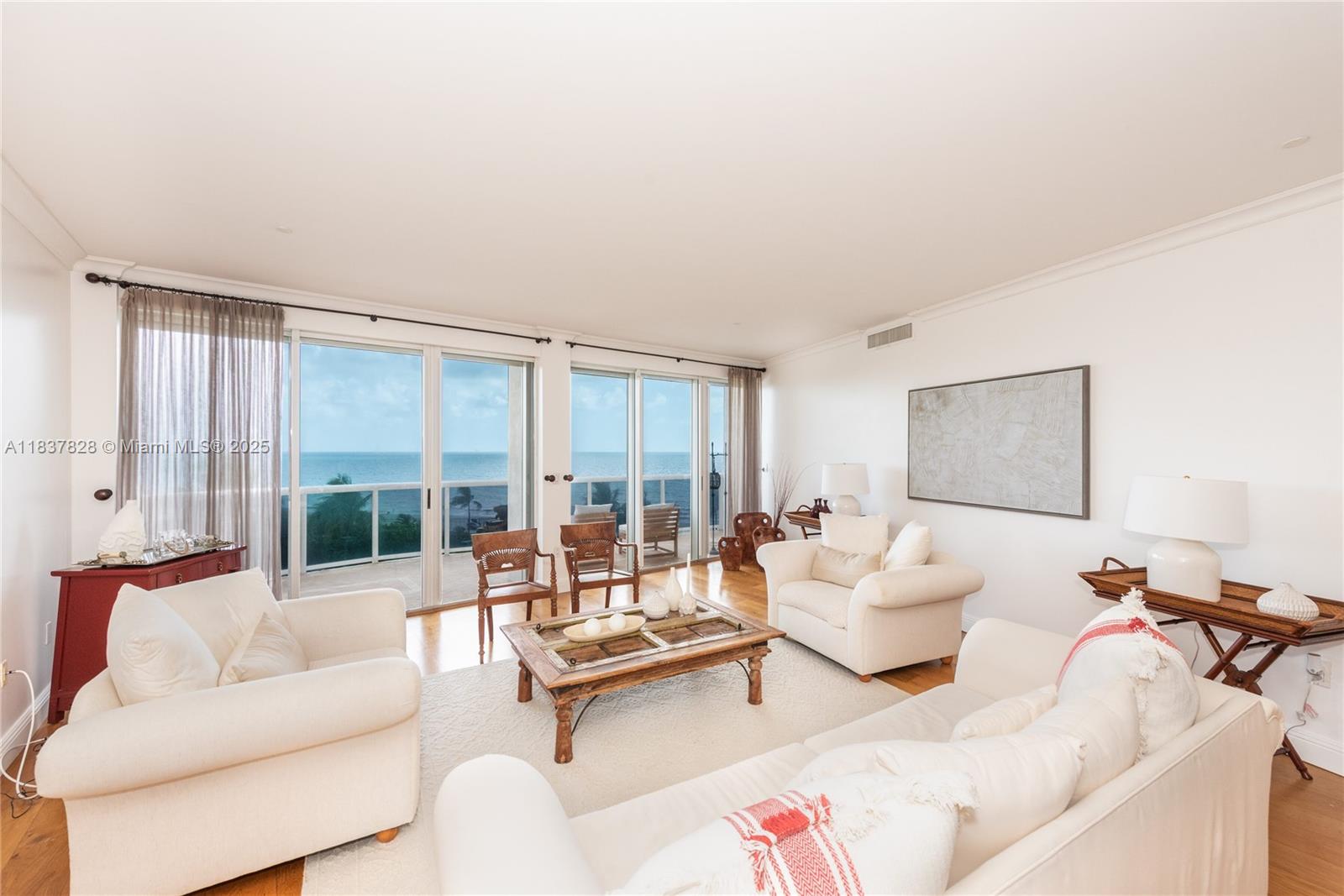 9601 Collins Ave # 505