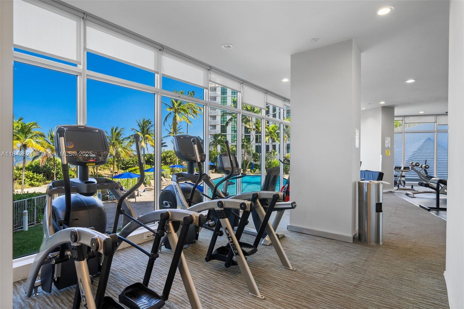 600 Grapetree Dr Unit: 9CN