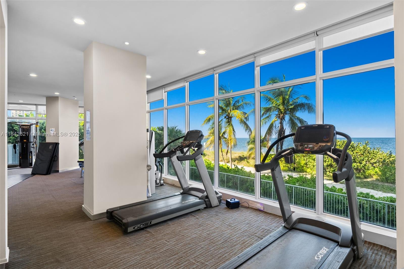 600 Grapetree Dr Unit: 9CN