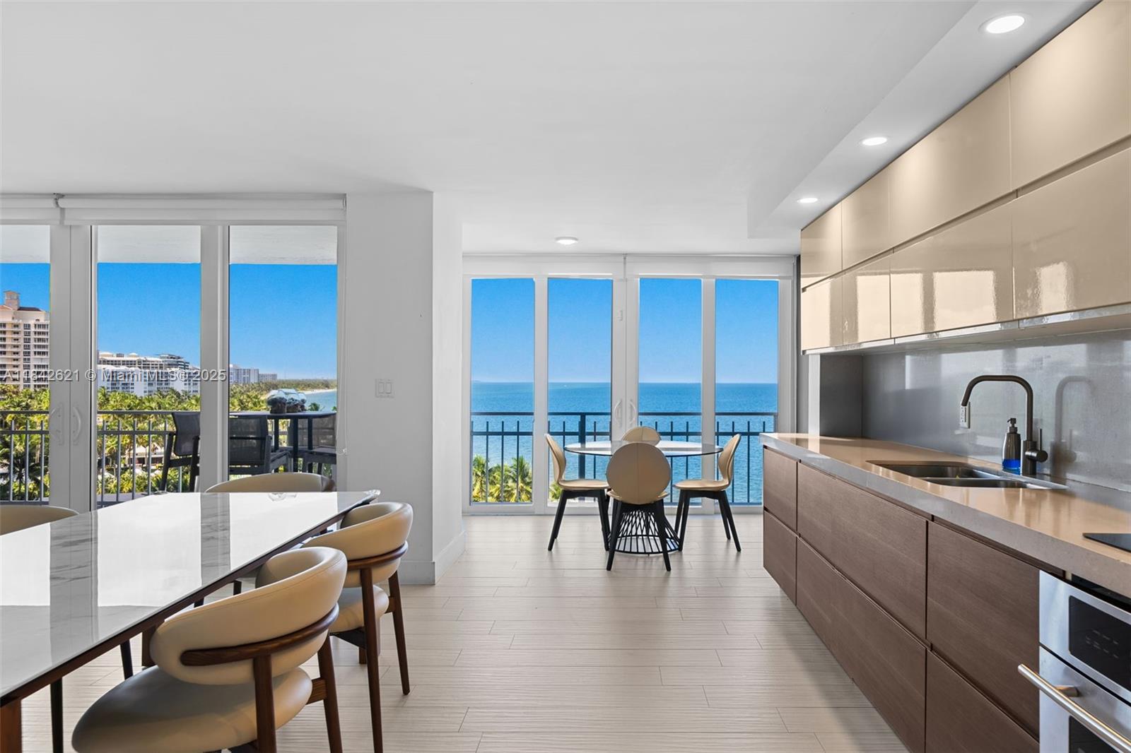 600 Grapetree Dr Unit: 9CN