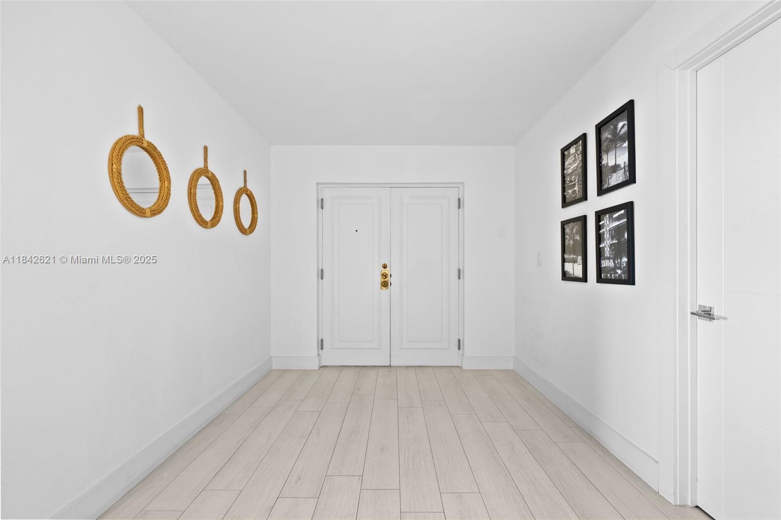 600 Grapetree Dr Unit: 9CN